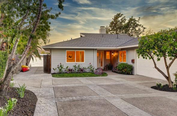 house with driveway