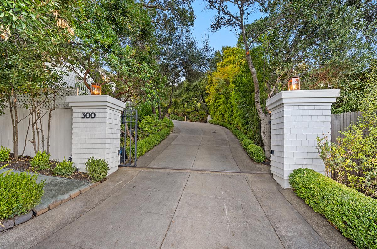 300 Goodhill Road - Front Gate