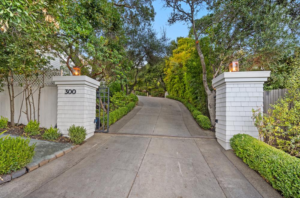 300 Goodhill Road - Front Gate