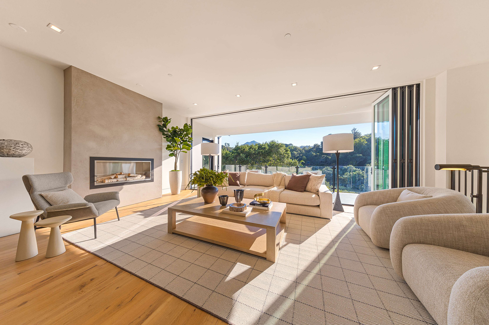 87 Laurel Grove Avenue, Ross #80