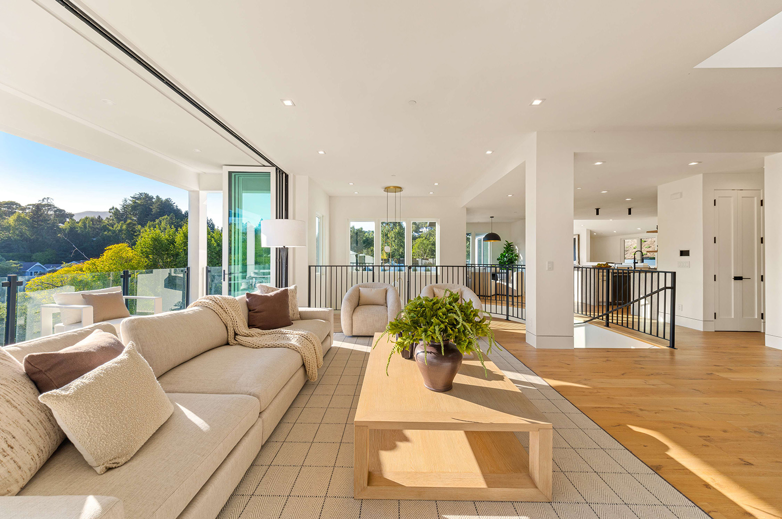 87 Laurel Grove Avenue, Ross #80