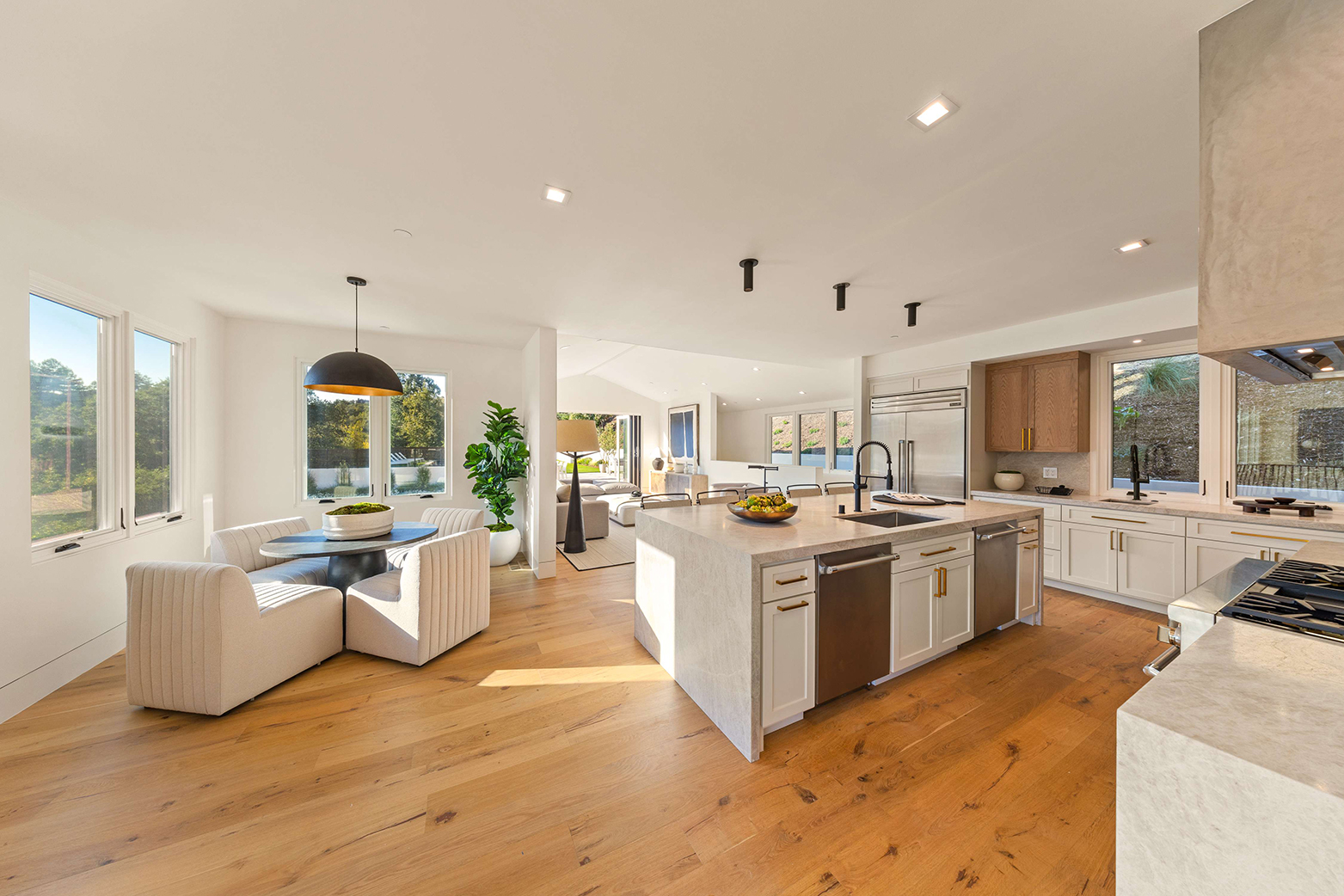 87 Laurel Grove Avenue, Ross #80