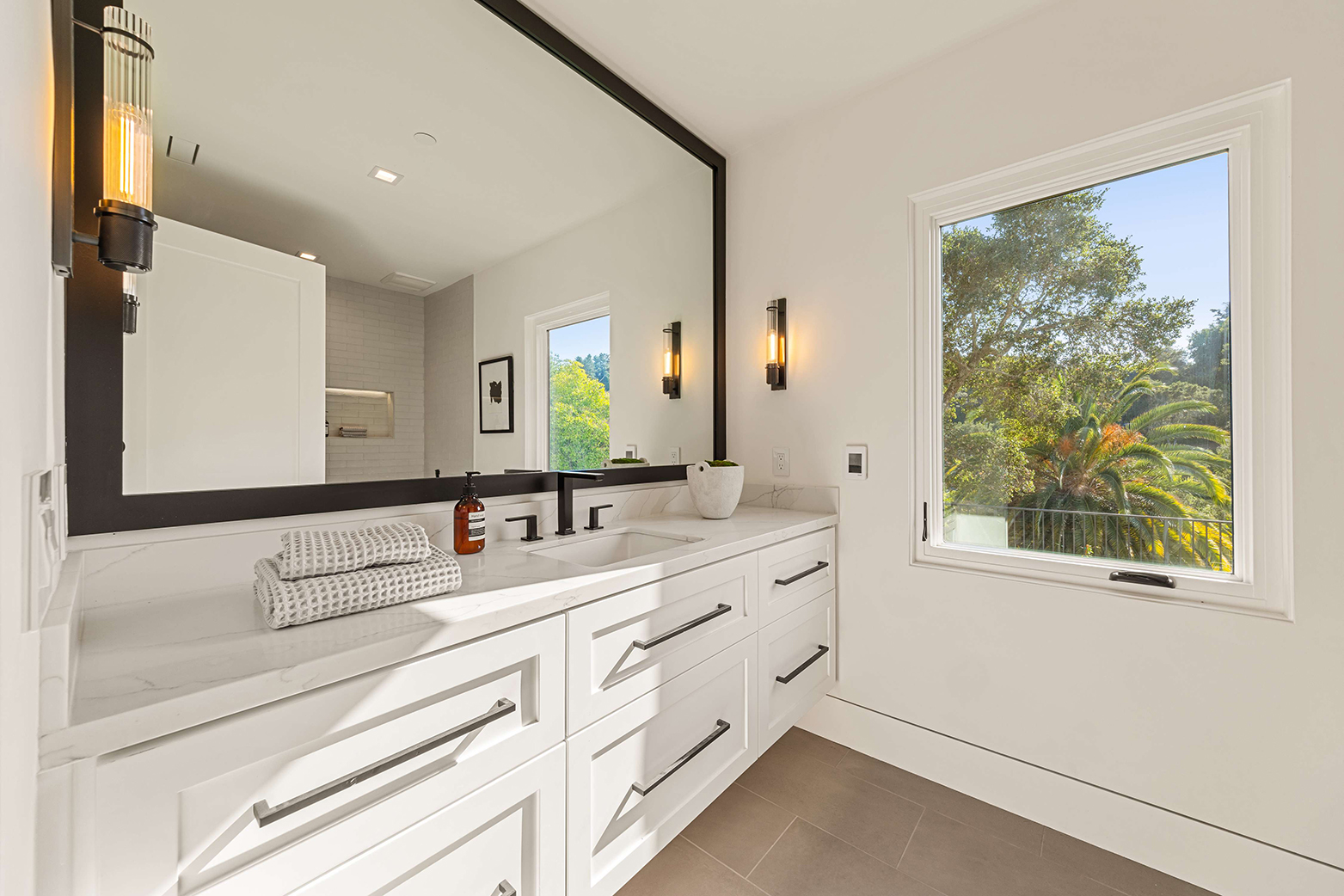 87 Laurel Grove Avenue, Ross #80