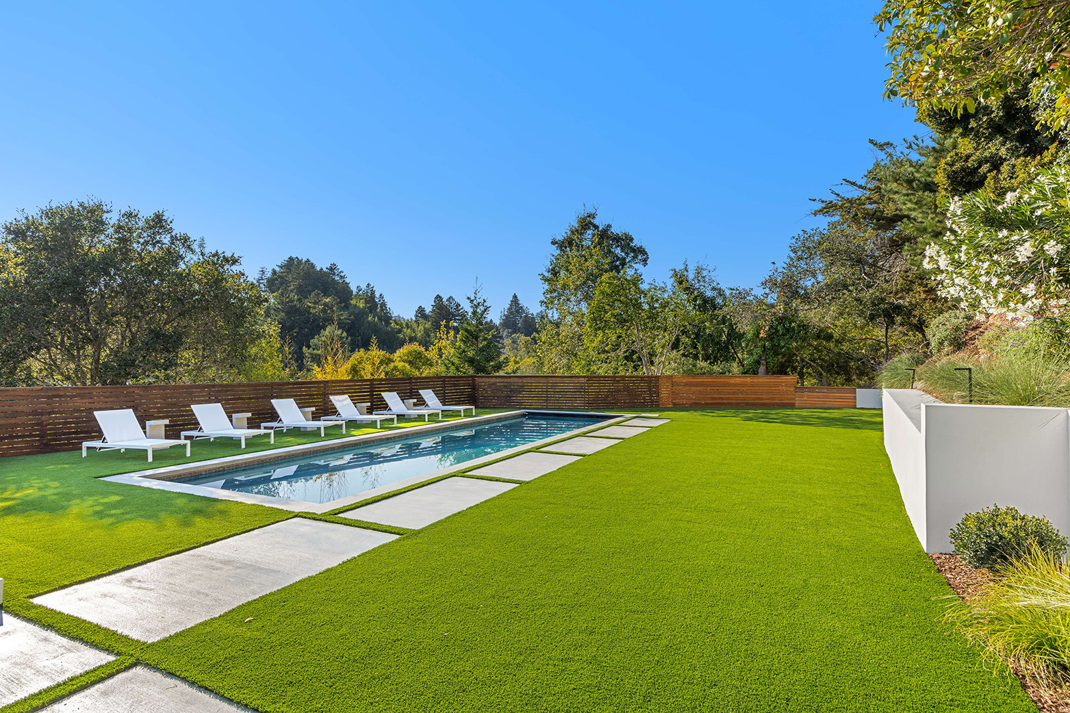 87 Laurel Grove Avenue, Ross #80