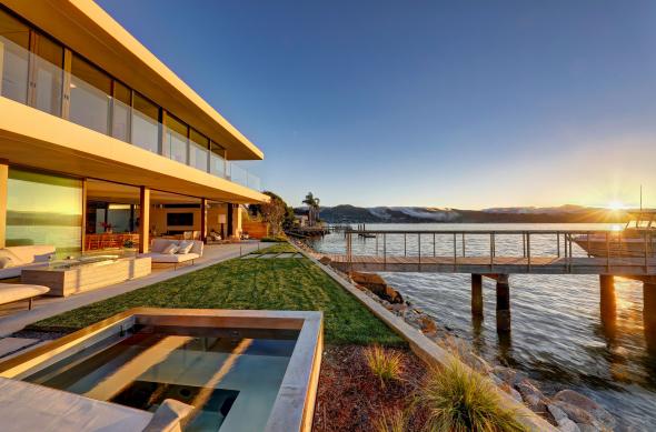 jacuzzi and gangway